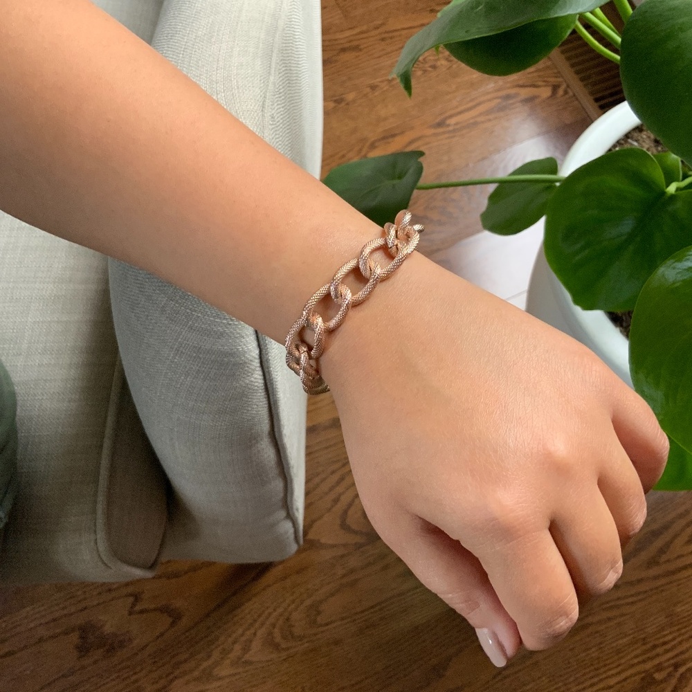 Bracelet Rose Gold Coloured. Costume Jewelry.